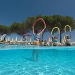 Club Cormorano מלון 4*