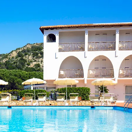 Szálloda Club Cormorano