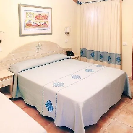 Szálloda Club Cormorano 4*