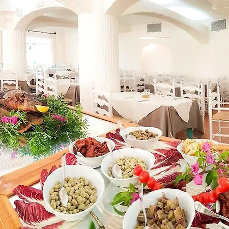 Club Cormorano 4*