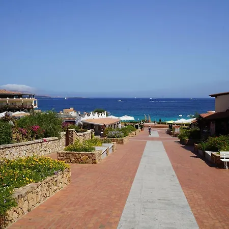 Szálloda Club Cormorano 4*