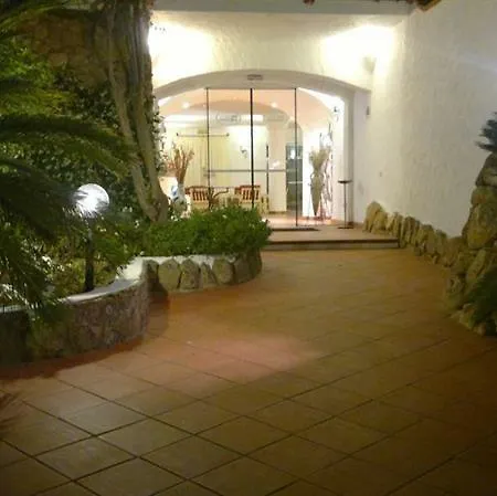 Club Cormorano 4*