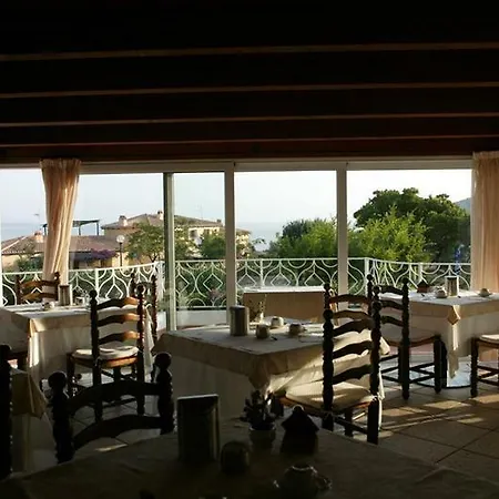 מלון Club Cormorano