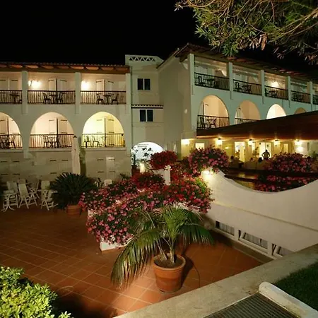 Club Cormorano Szálloda 4*