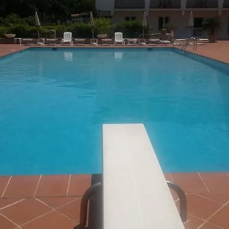 Club Cormorano Szálloda Baja Sardinia