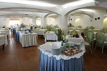 Otel Club Cormorano 4*