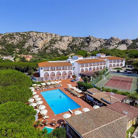 Club Cormorano 4*