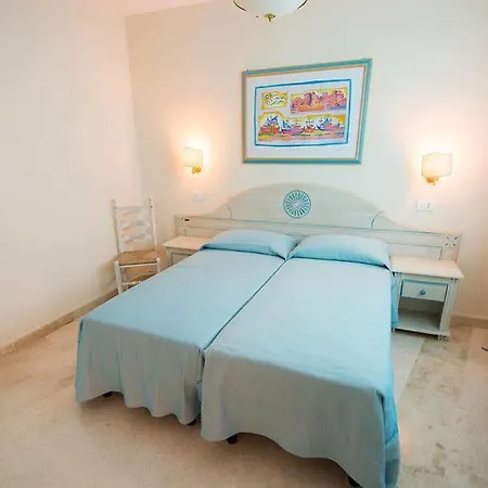Club Cormorano Otel 4*